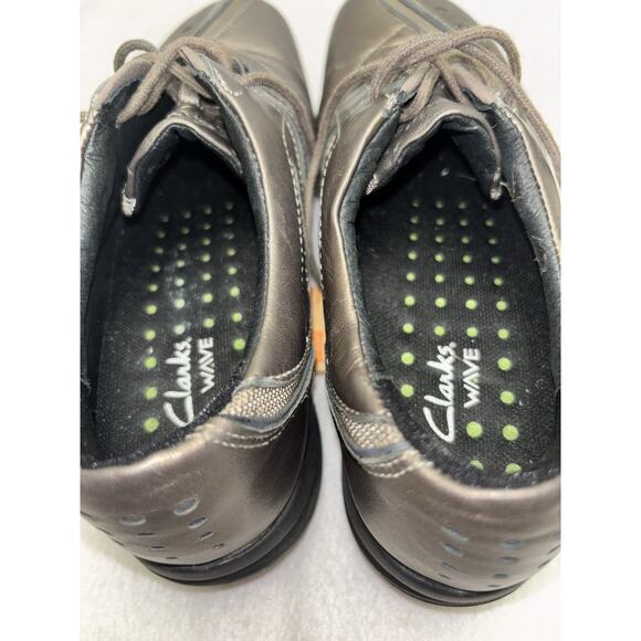 6M CLARKS Wave Walk Pewter Leather Shoes Lace Up Metallic Comfort 87822 Womens - Picture 13 of 13